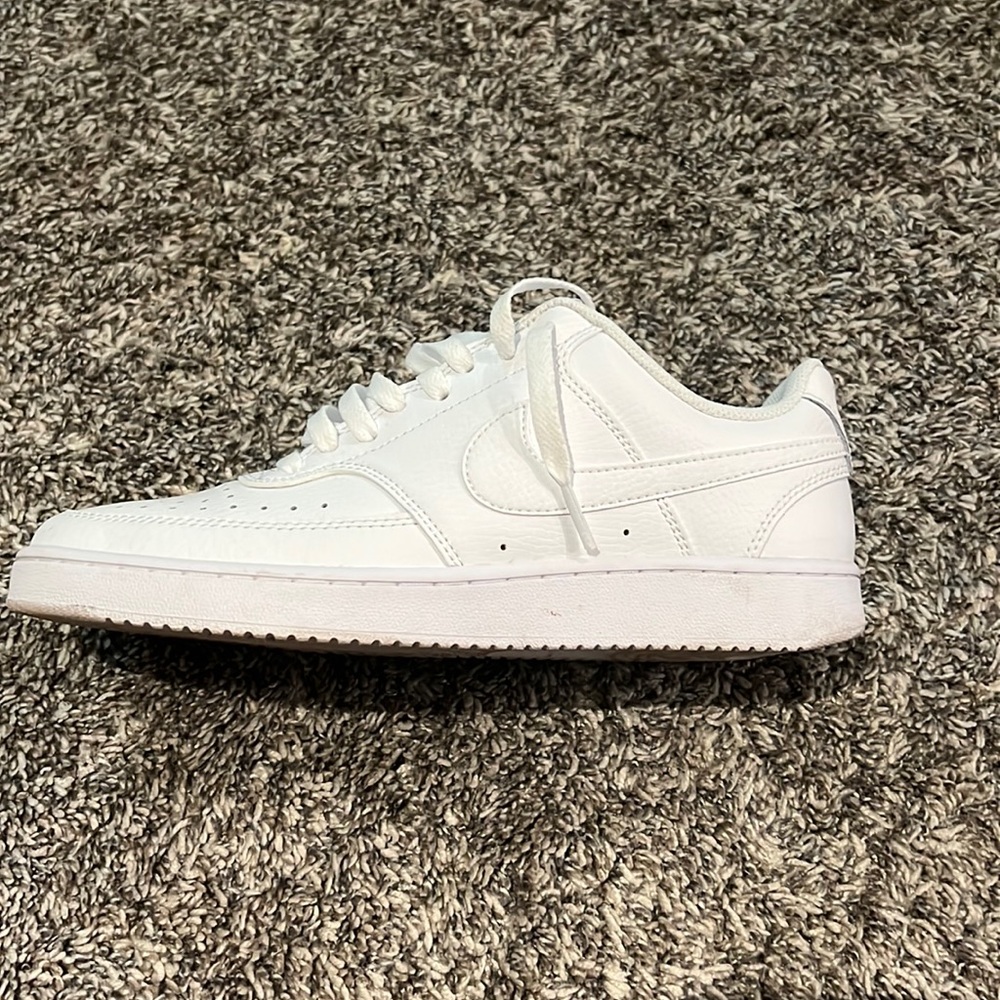 Nikes great condition worn once just don’t like the fit on my foot